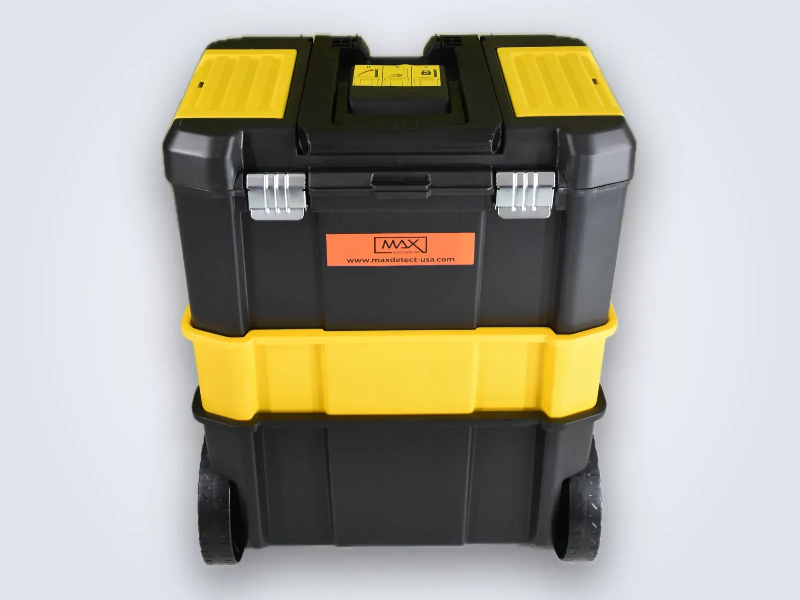 The closed Max S 500 rolling case, front view - black and yellow three-tier case with chrome latches and the Max Detection label